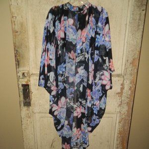 City Chic Floral Cocoon Shape Open Front Kimono Size M  (C32)